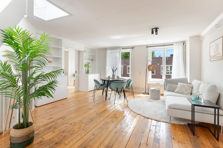 Foto 2 van Jan van Riebeekstraat 30-3