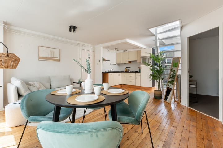 Foto 14 van Jan van Riebeekstraat 30-3