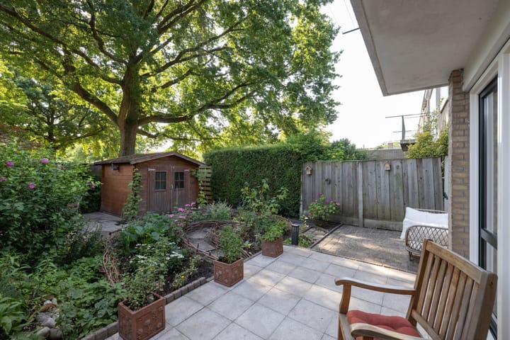 Foto 19 van S.L. Louwesstraat 165