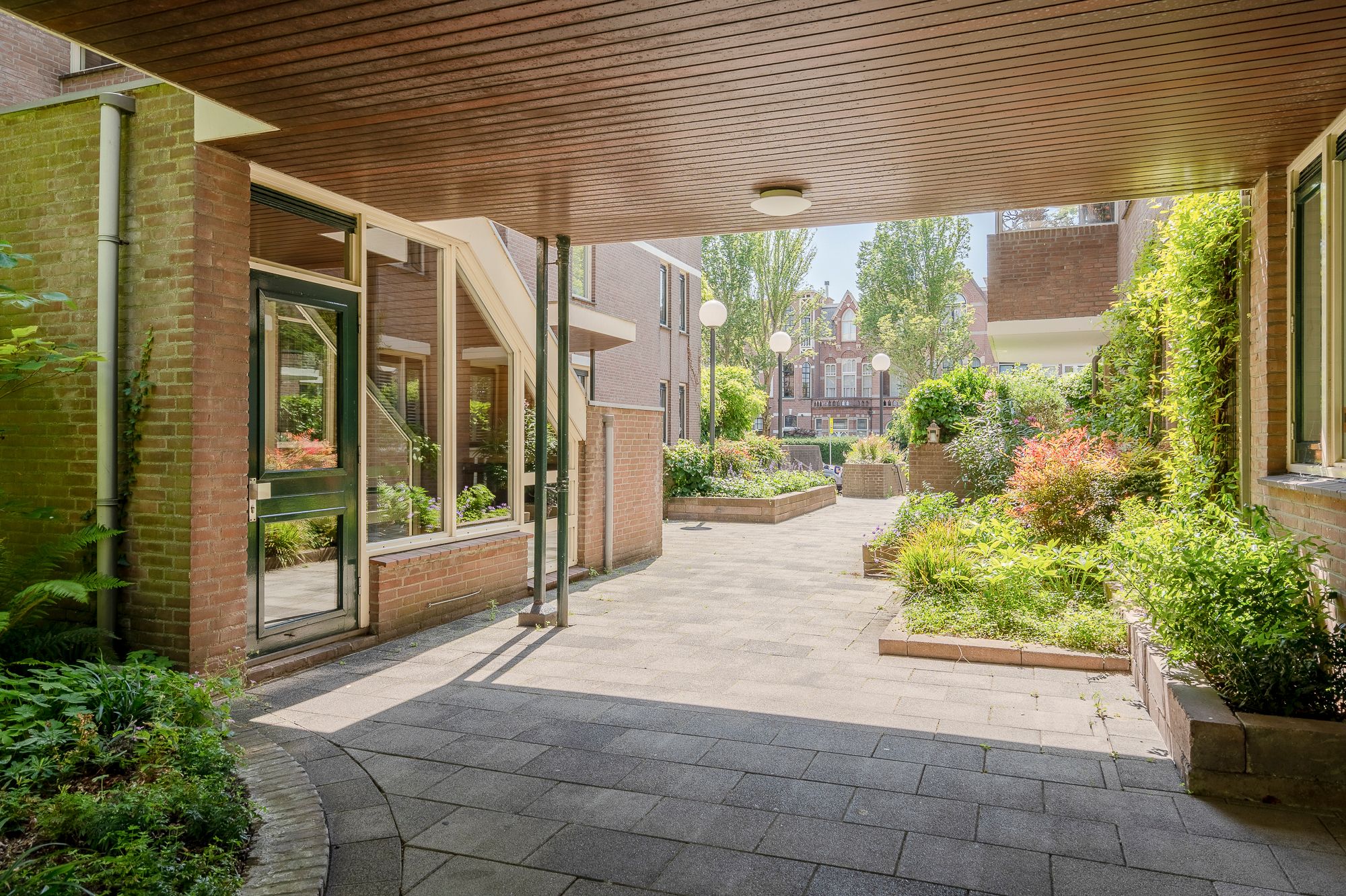 Foto 3 van Johan van Oldenbarneveltlaan 27-D