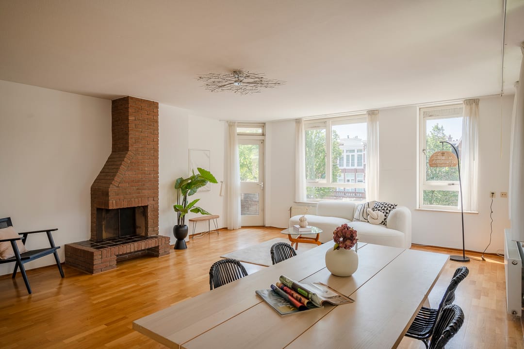 Foto 11 van Johan van Oldenbarneveltlaan 27-D