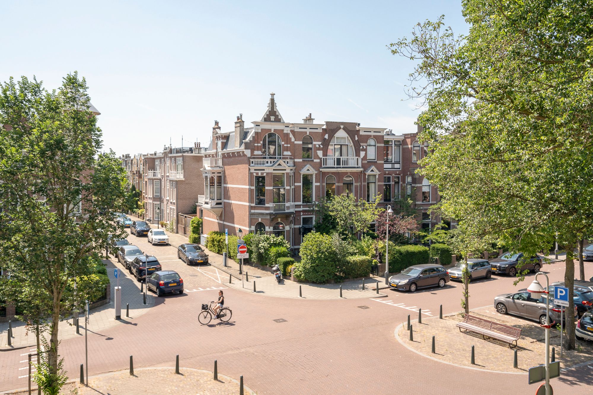 Foto 21 van Johan van Oldenbarneveltlaan 27-D