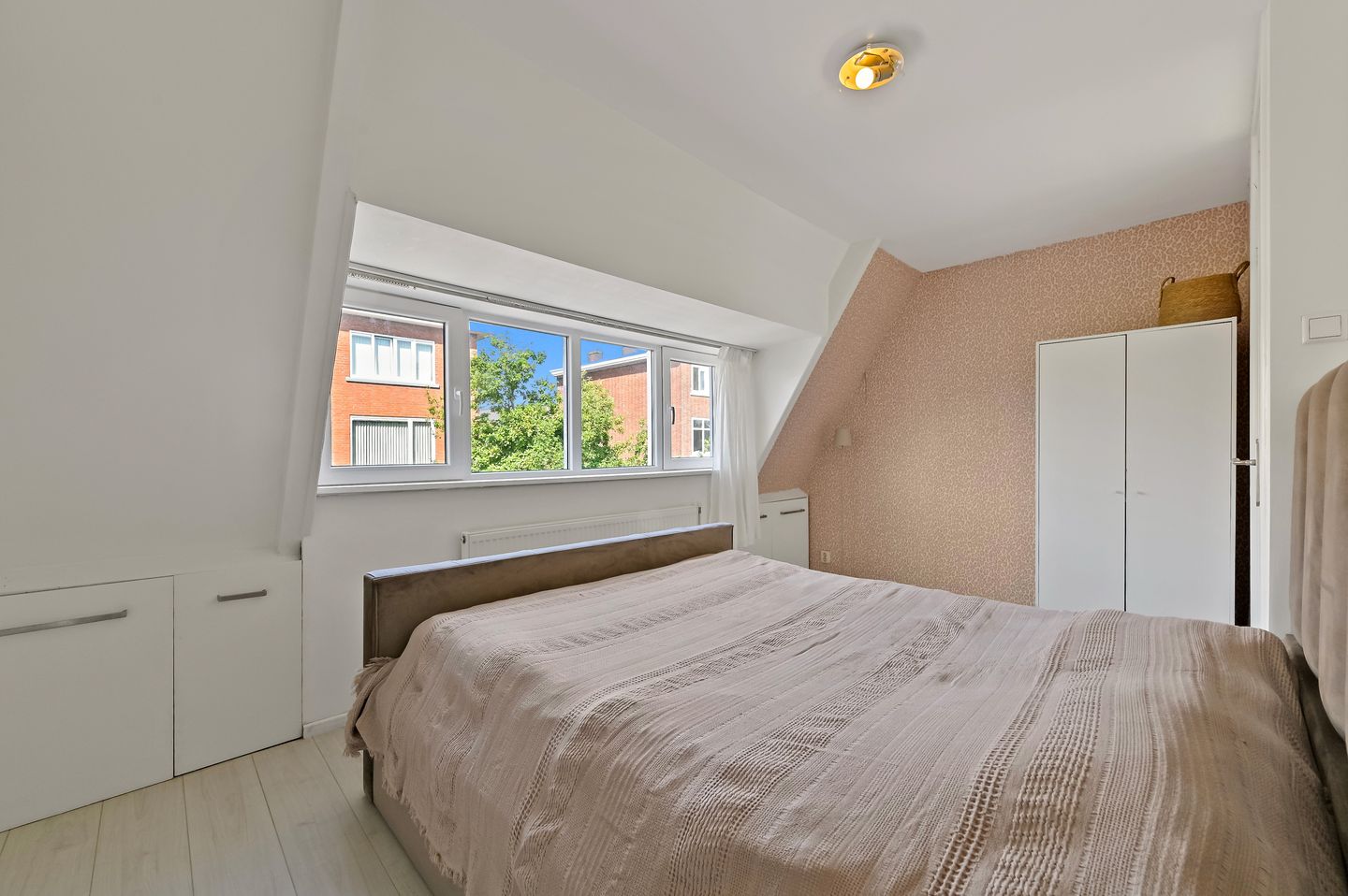 Foto 19 van Den Hertigstraat 70-A