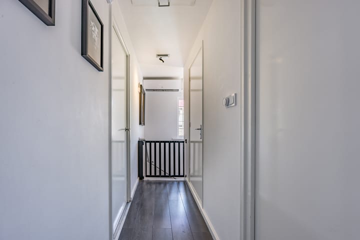 Photo 23 of Van Berghenstraat 31