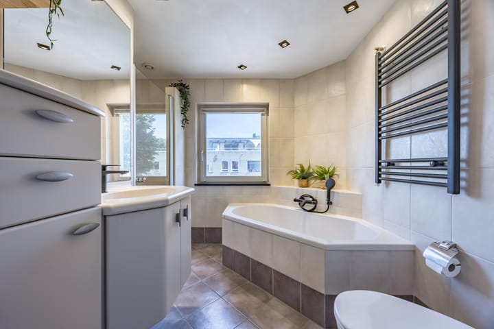 Photo 30 of Van Berghenstraat 31