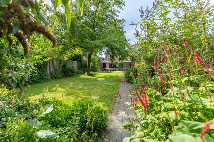 Foto 49 van Heuvelstraat 27