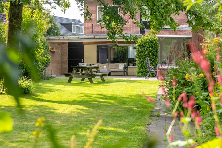 Foto 57 van Heuvelstraat 27