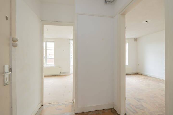 Foto 3 van Jekerstraat 14-3