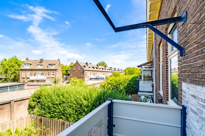 Photo 15 of Petemoederslaan 14-BSA