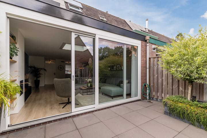 Foto 32 van Libel 25