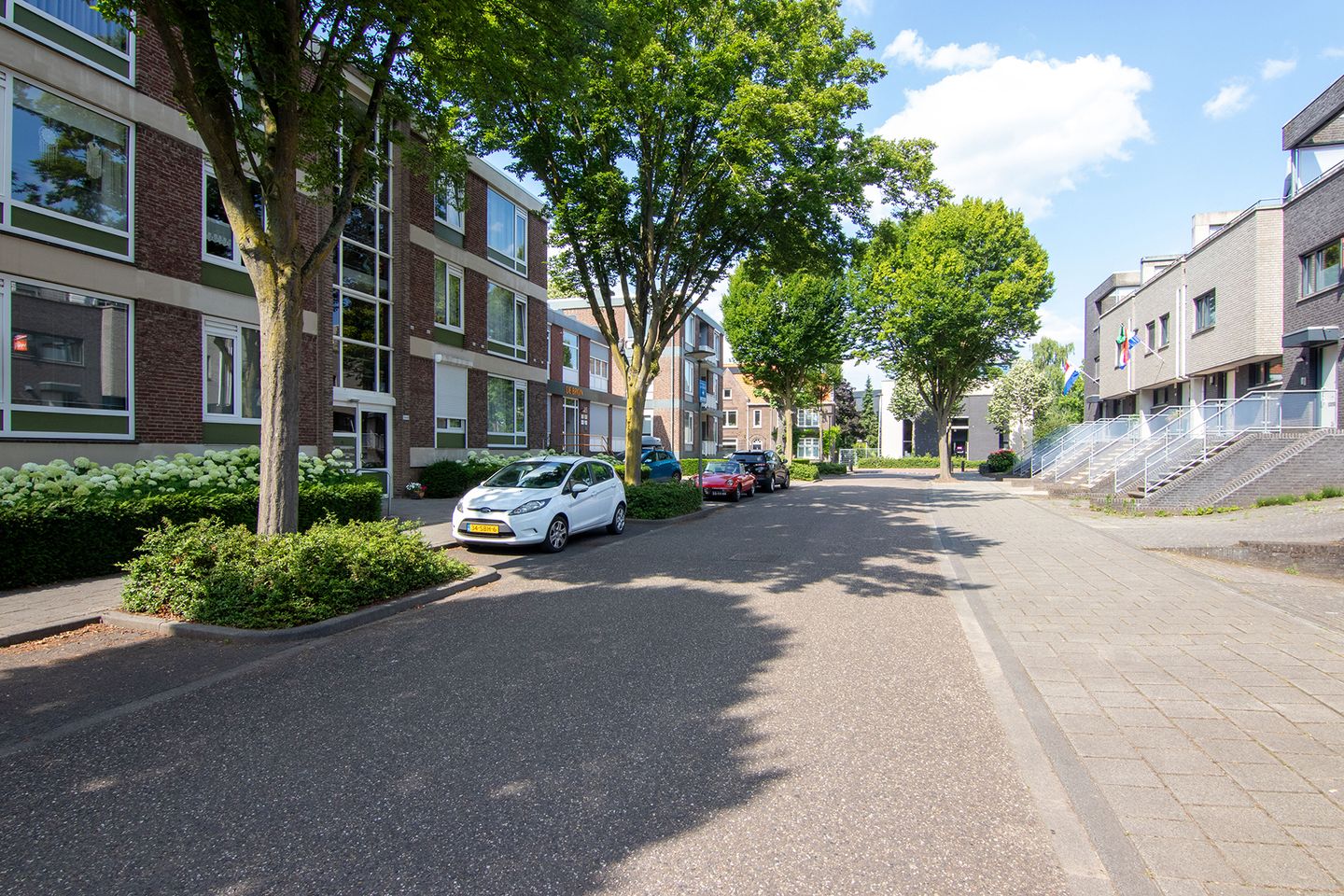 Foto 20 van Le Bron de Vexelastraat 67