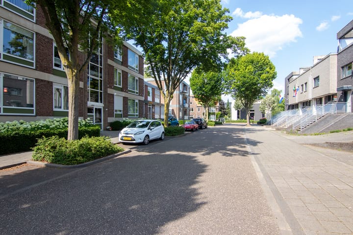 Foto 20 van Le Bron de Vexelastraat 67