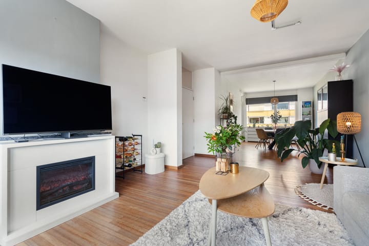 Foto 11 van Professor Hoogveldstraat 13