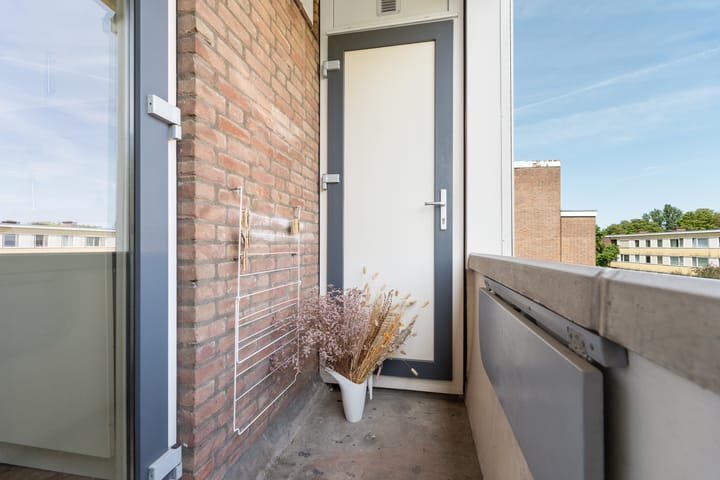 Foto 17 van Professor Hoogveldstraat 13