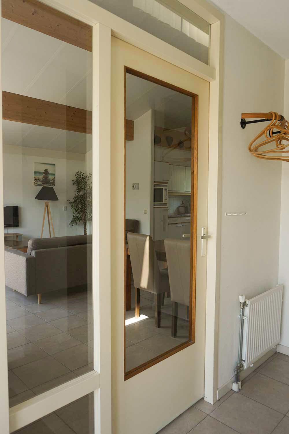 2-bedroom freehold villa in Julianadorp — photo 4 of 5