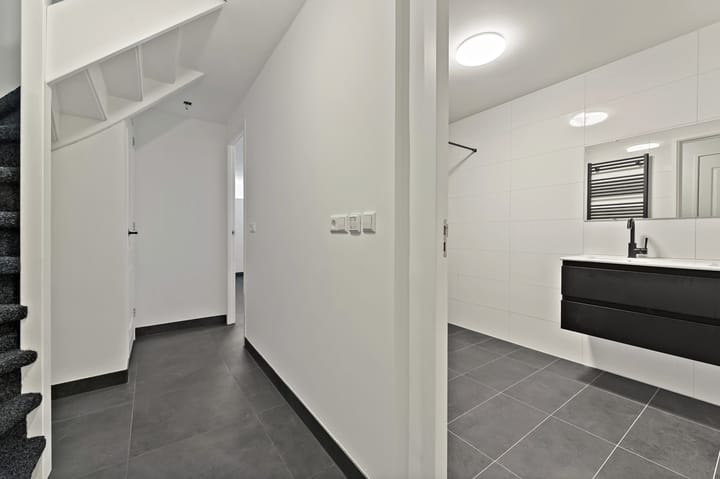 Foto 18 van Vlaardingerstraat 19-A