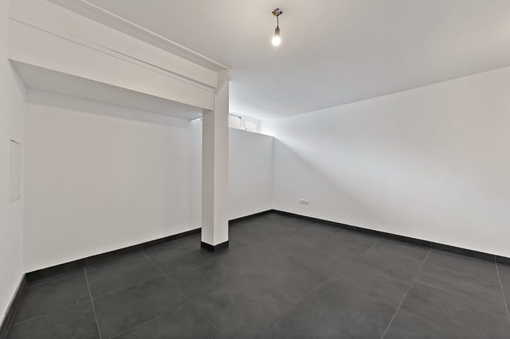 Foto 25 van Vlaardingerstraat 19-A