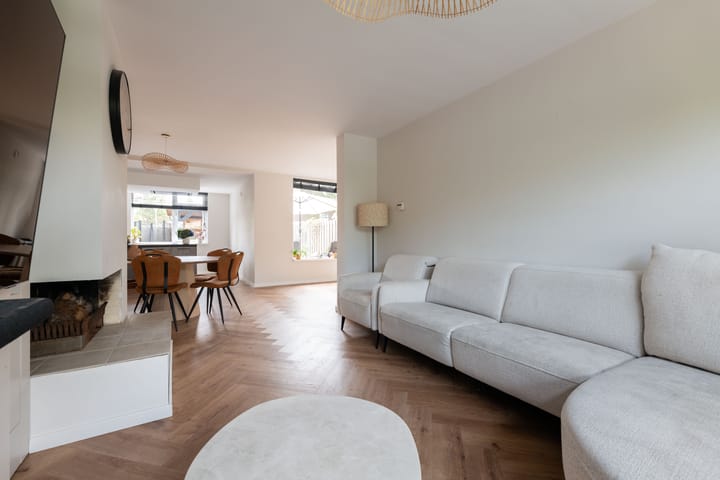 Foto 5 van Esdoornstraat 27