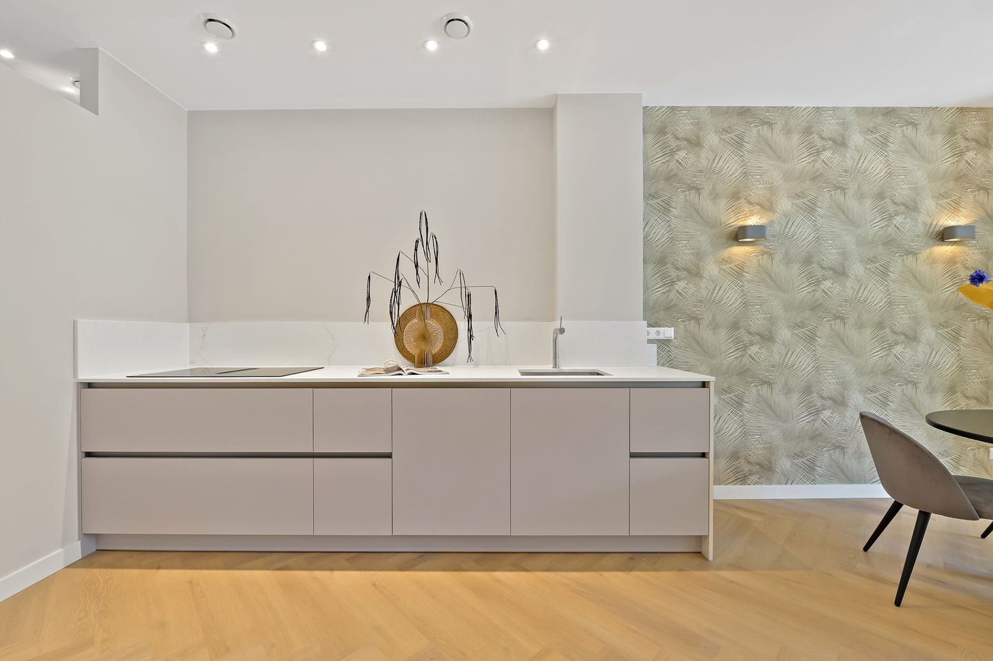 Photo 14 of Dahliastraat 42