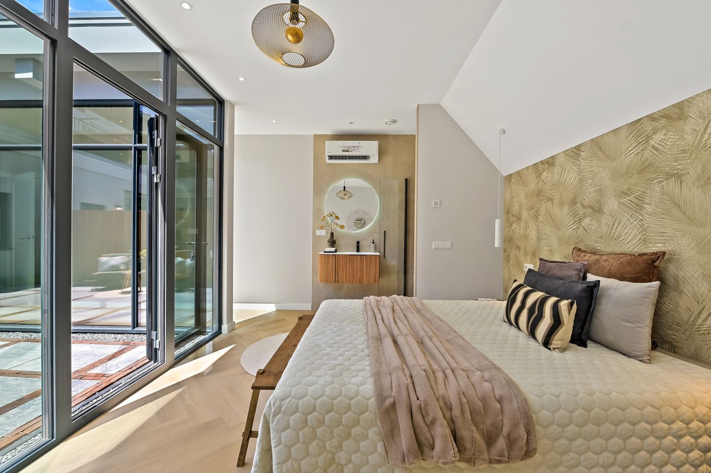 Photo 34 of Dahliastraat 42