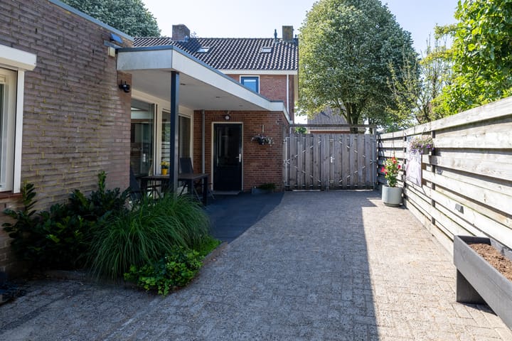 Foto 47 van Broekstraat 13