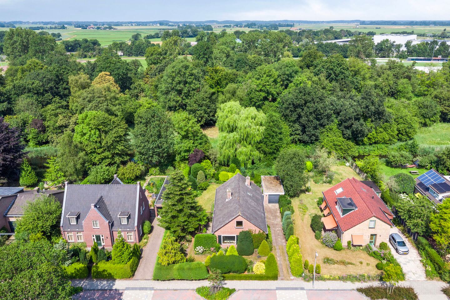 Foto 35 van Van de Veldelaan 966