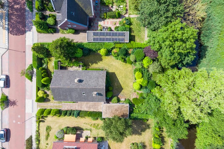 Photo 2 of Van de Veldelaan 966