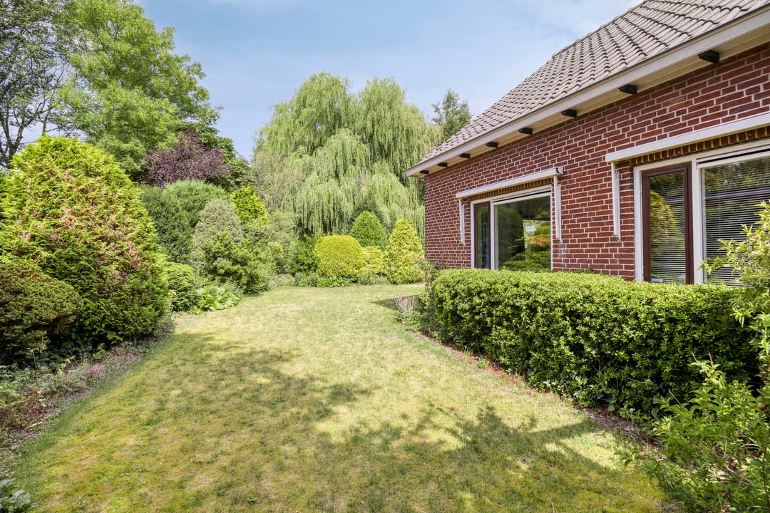 Foto 28 van Van de Veldelaan 966