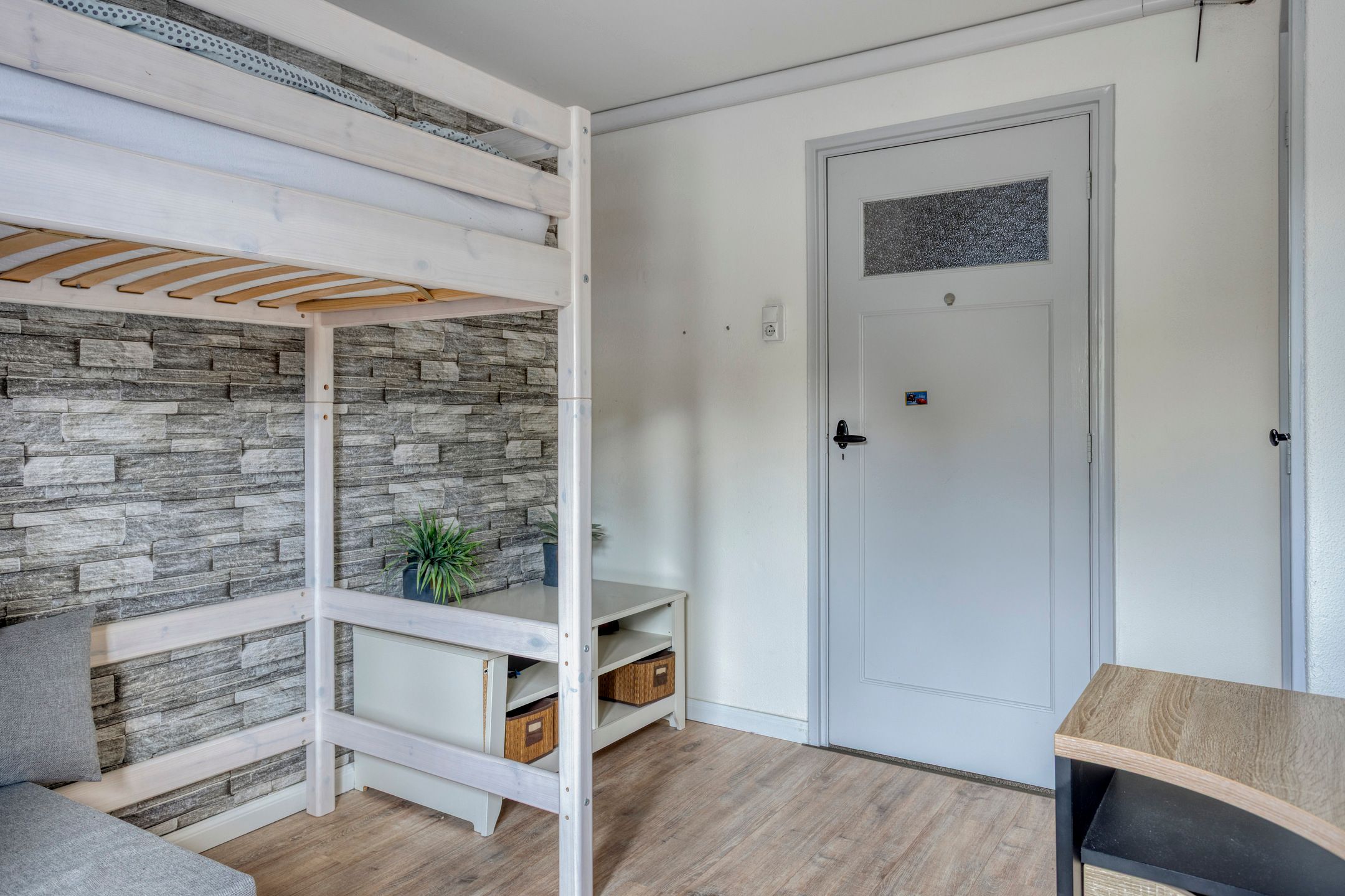 Photo 18 of Spoorlaan 30