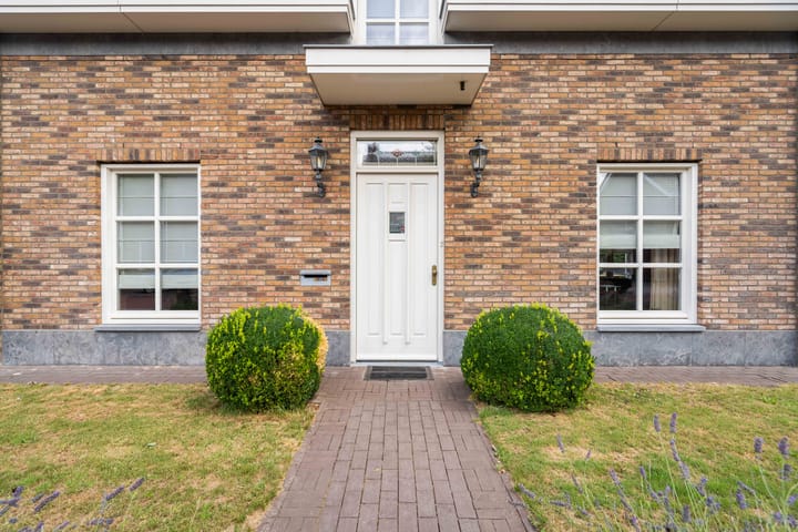 Photo 4 of Leukerschansstraat 14