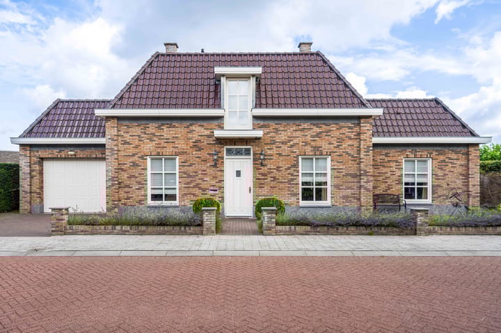 Photo 2 of Leukerschansstraat 14