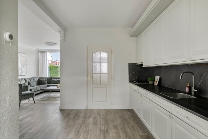 Photo 13 of Hertog Jan I-straat 1