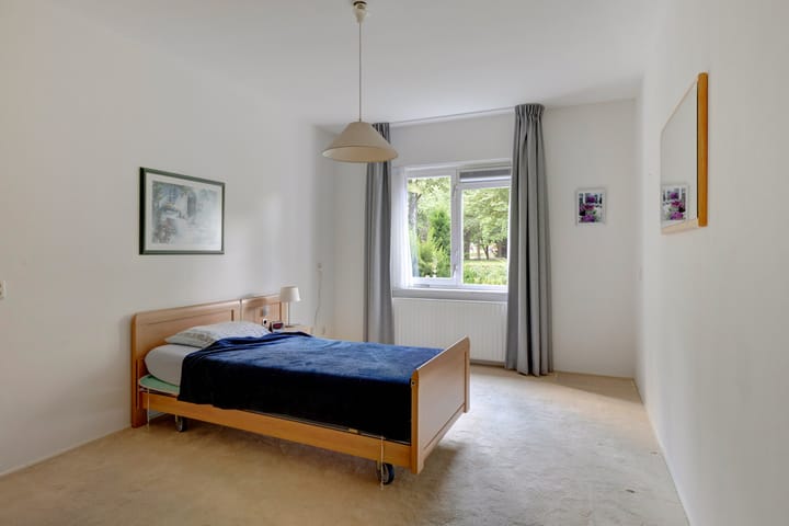 Foto 27 van Burgemeester Des Tombeplein 3