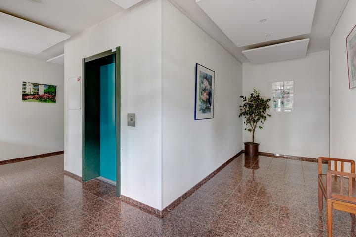 Foto 35 van Burgemeester Des Tombeplein 3