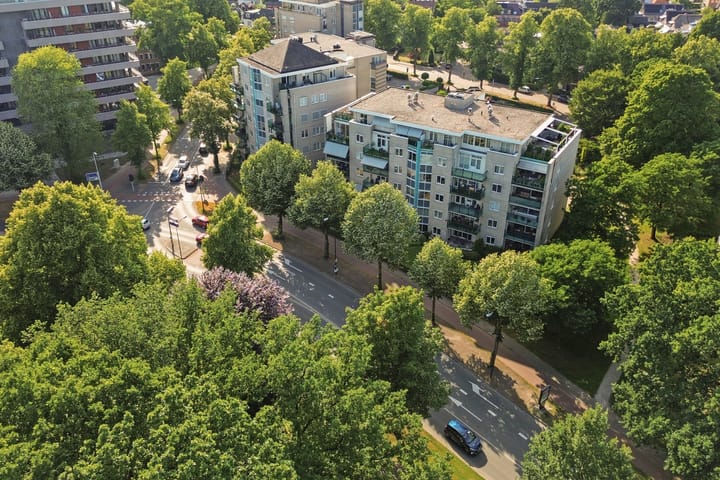 Foto 49 van Burgemeester Des Tombeplein 3