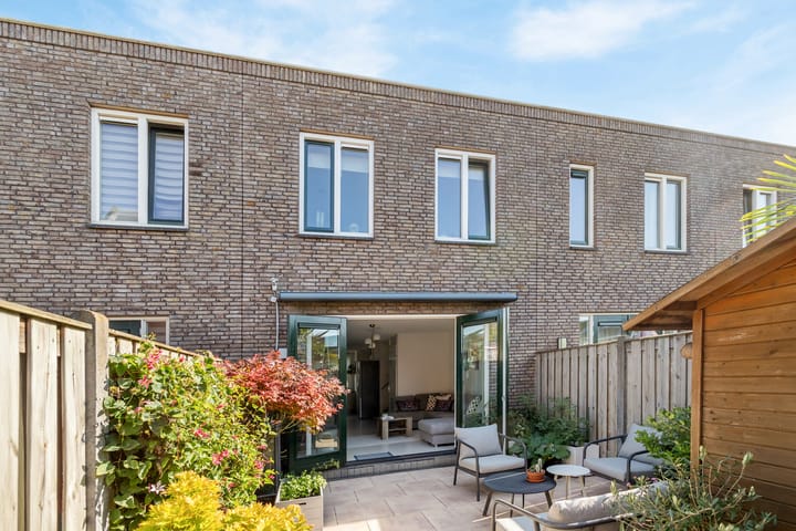 Foto 28 van Horusstraat 6