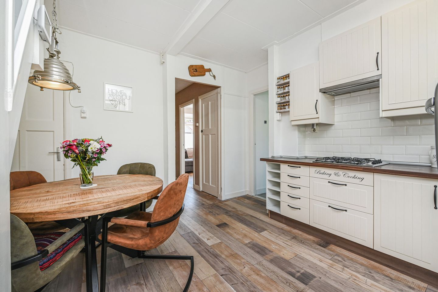 Photo 10 of Huisduinenstraat 48