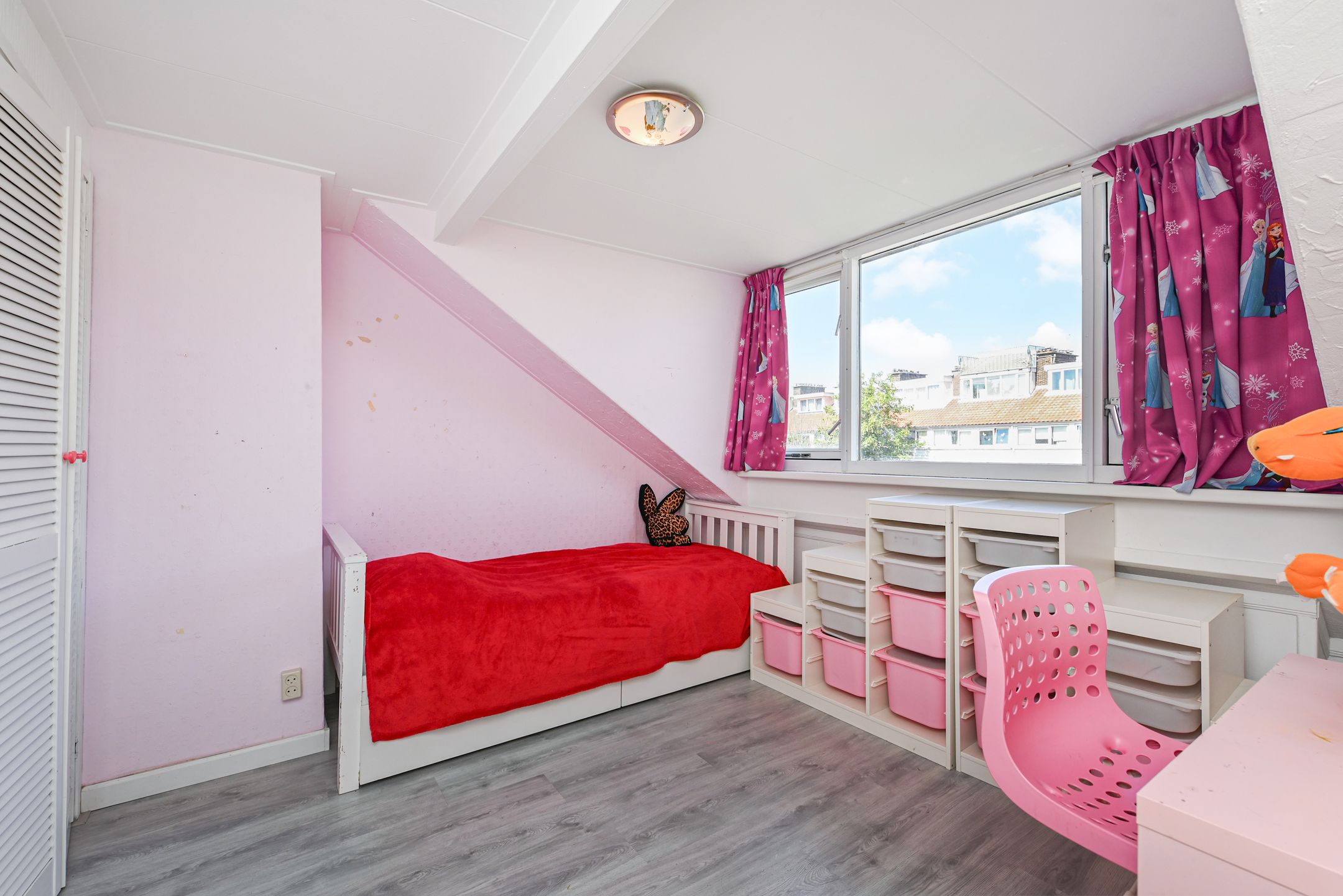 Photo 18 of Huisduinenstraat 48