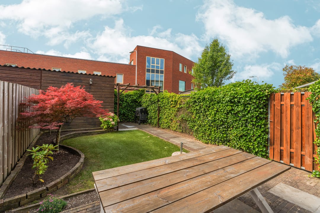 Foto 2 van Buurmeester 16