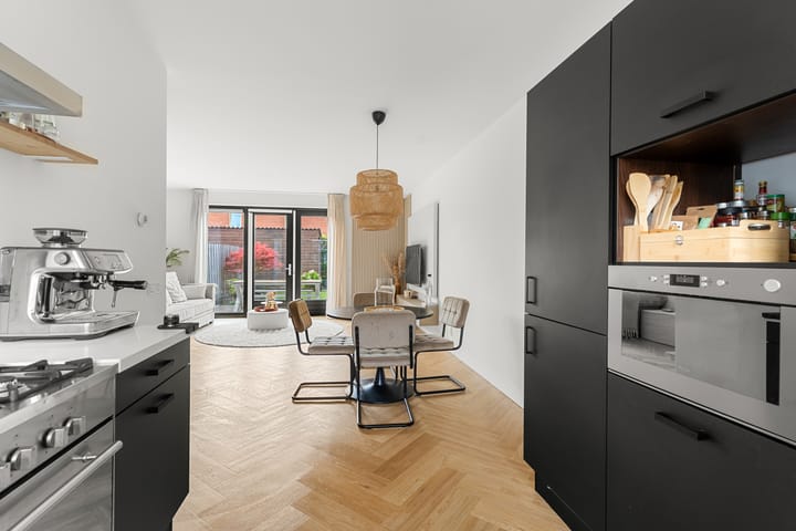 Foto 12 van Buurmeester 16