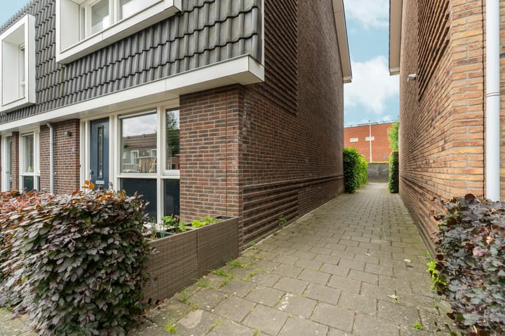 Foto 40 van Buurmeester 16