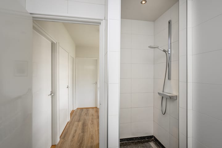 Photo 46 of dr. Abraham Kuyperlaan 36