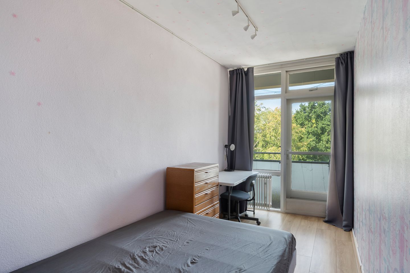 Foto 19 van Van der Helmstraat 448