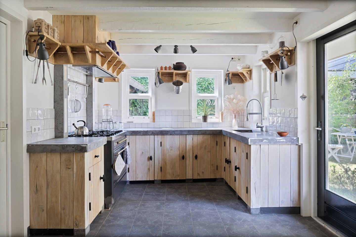 Foto 4 van Oostelijke Achterweg 6