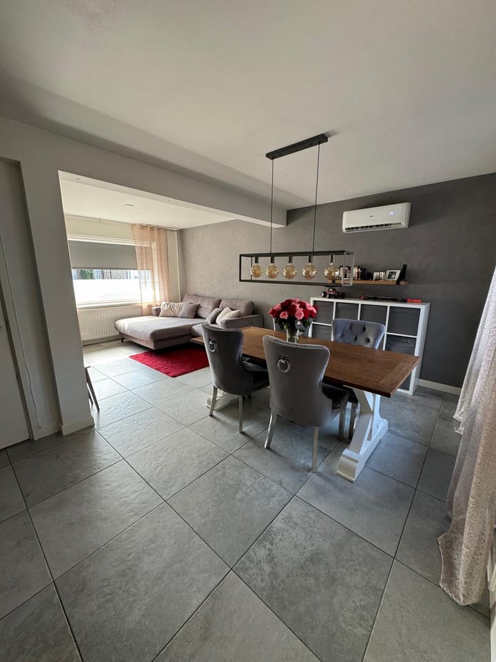 Foto 12 van Montfortstraat 26