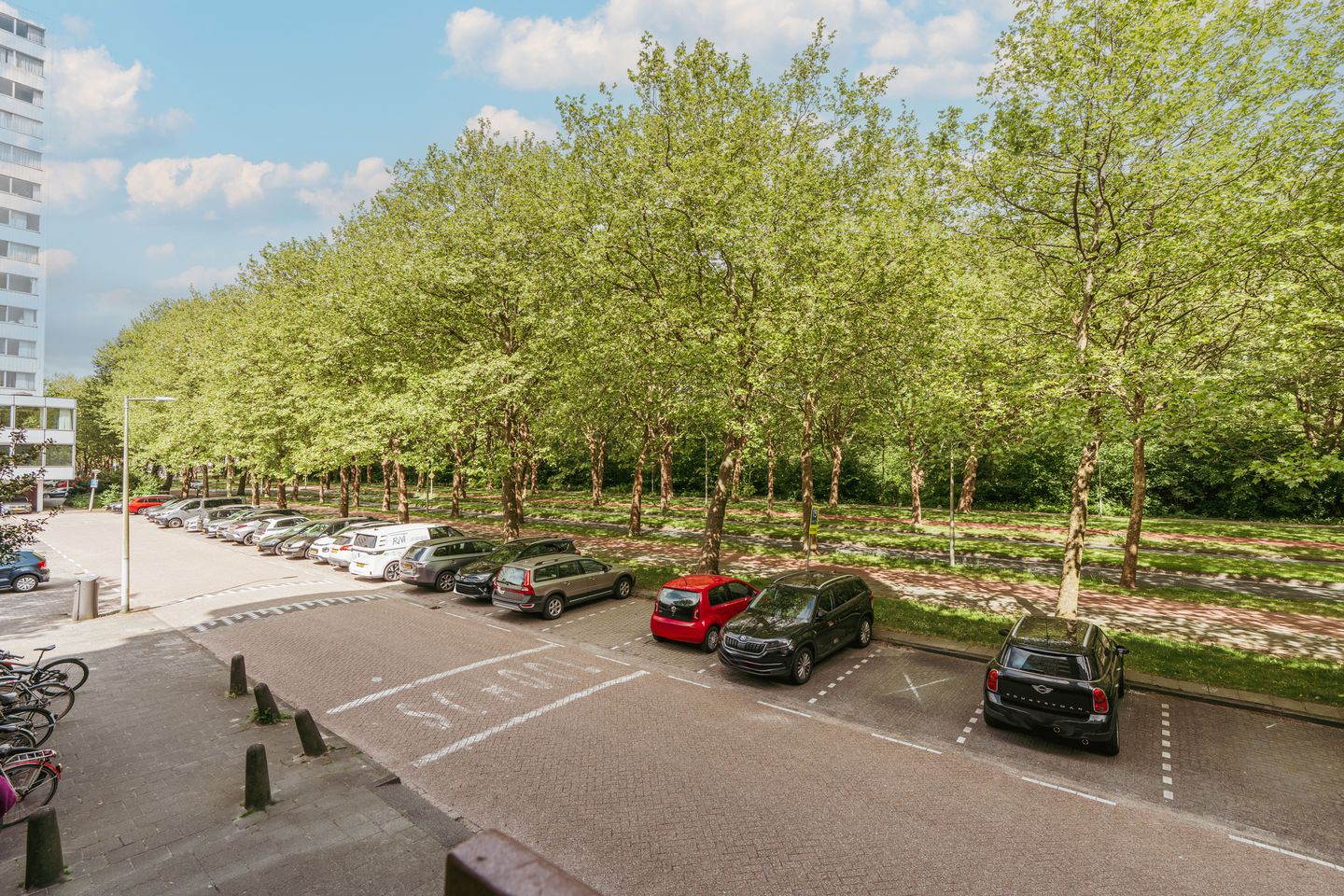 Photo 14 of Van Nijenrodeweg 618