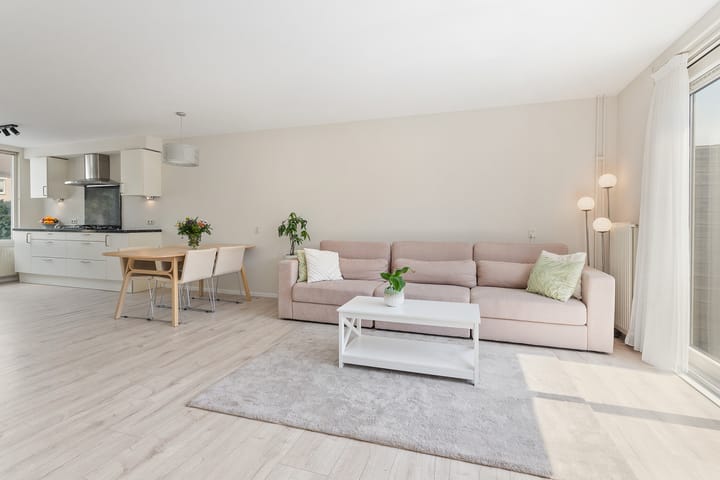 Foto 10 van Lotusbloemweg 110