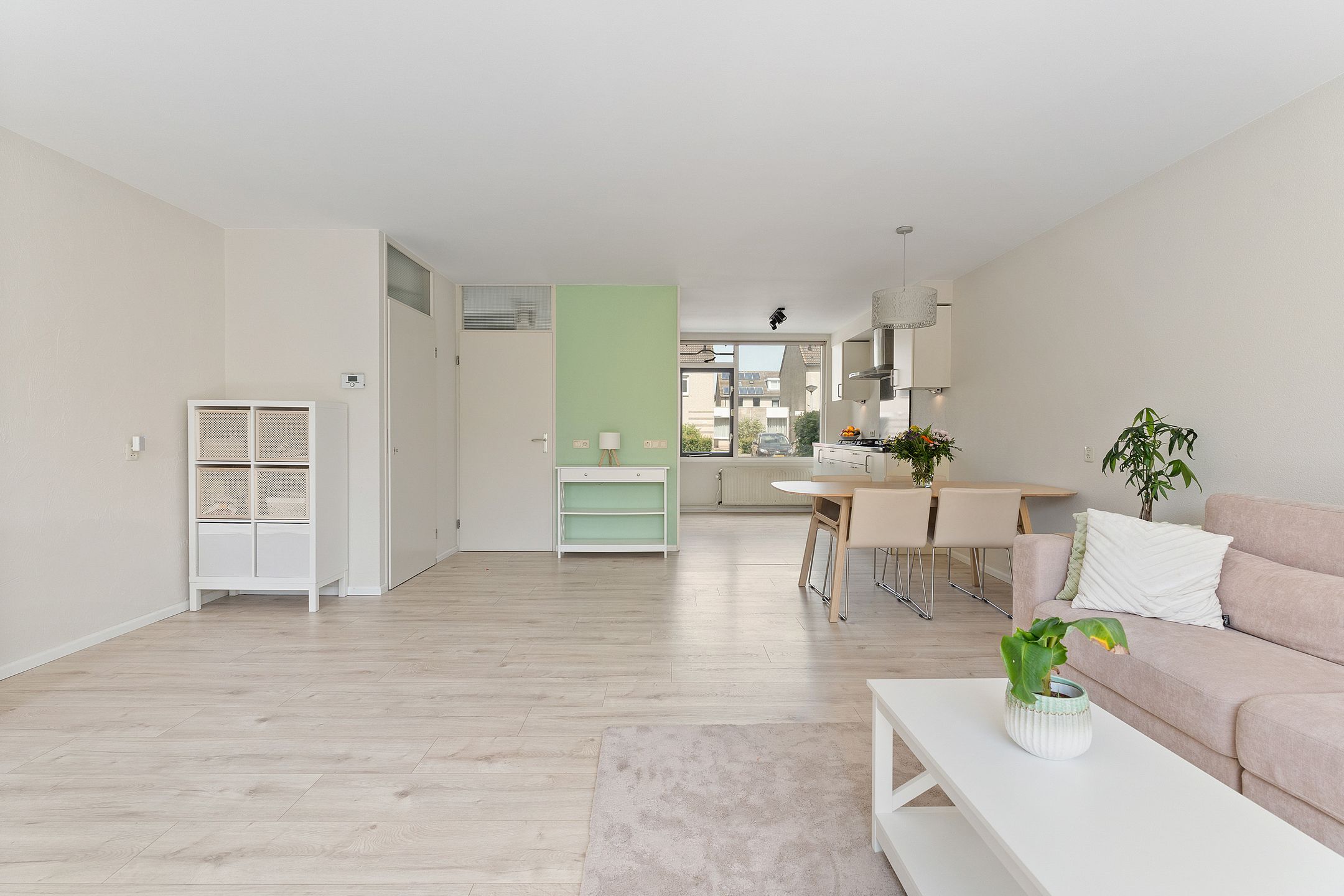 Foto 12 van Lotusbloemweg 110