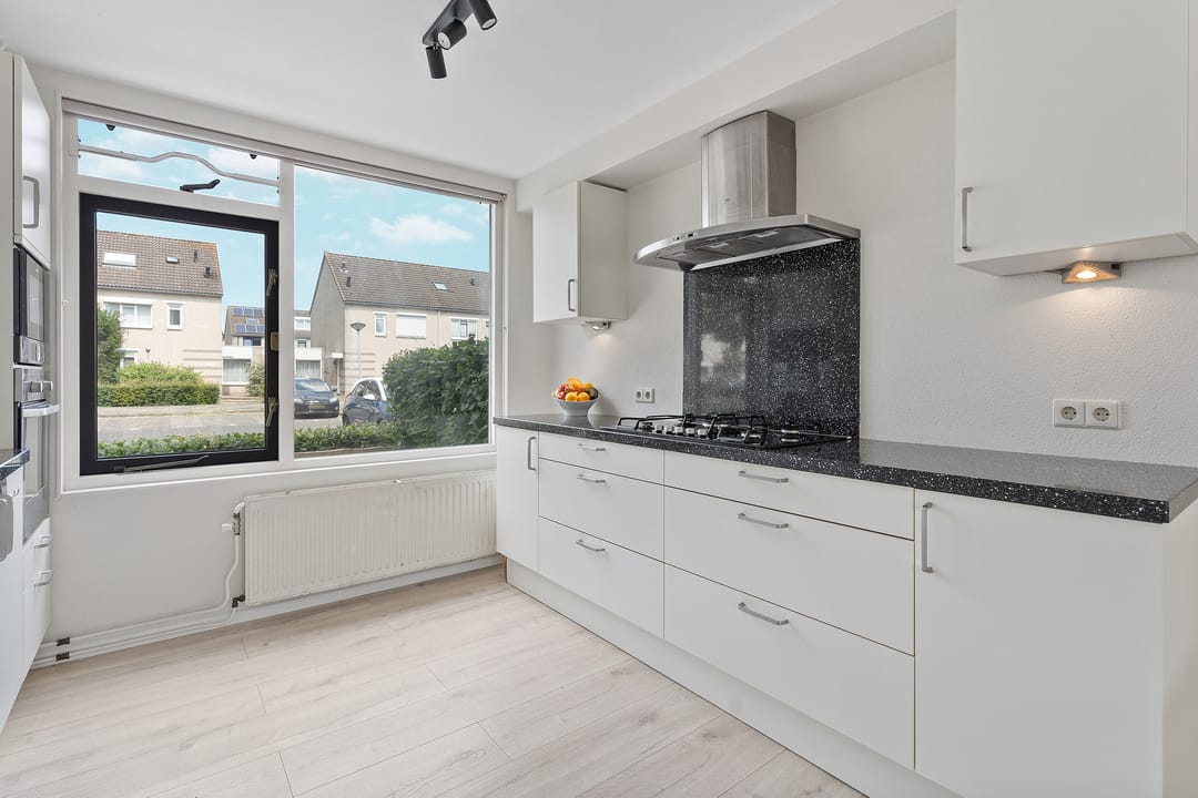 Foto 17 van Lotusbloemweg 110