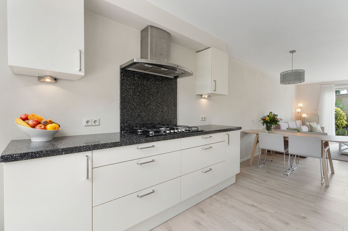 Foto 19 van Lotusbloemweg 110